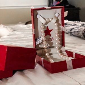 Belle de Mer authentic A+ grade pearls NWT